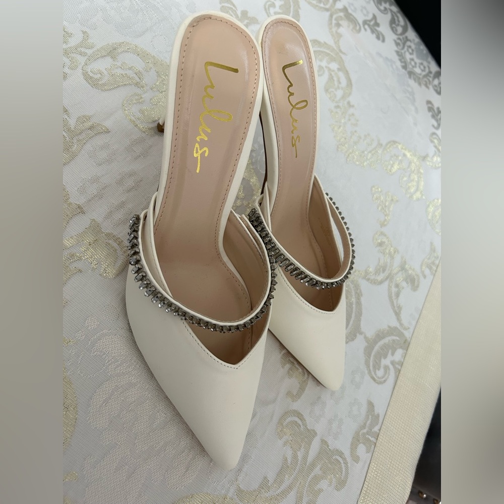 Lulus mule heels